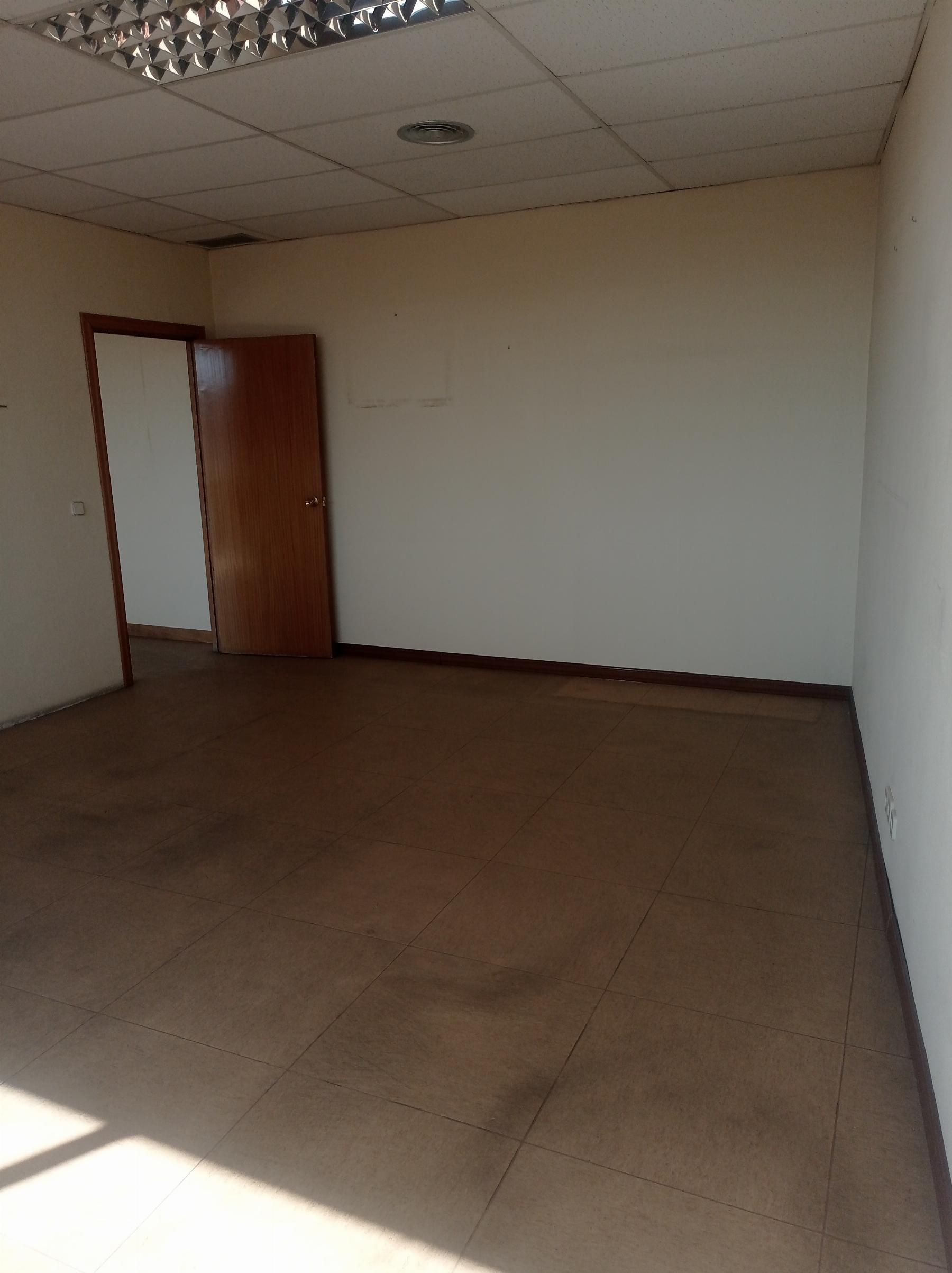 Venta de nave industrial en Madrid
