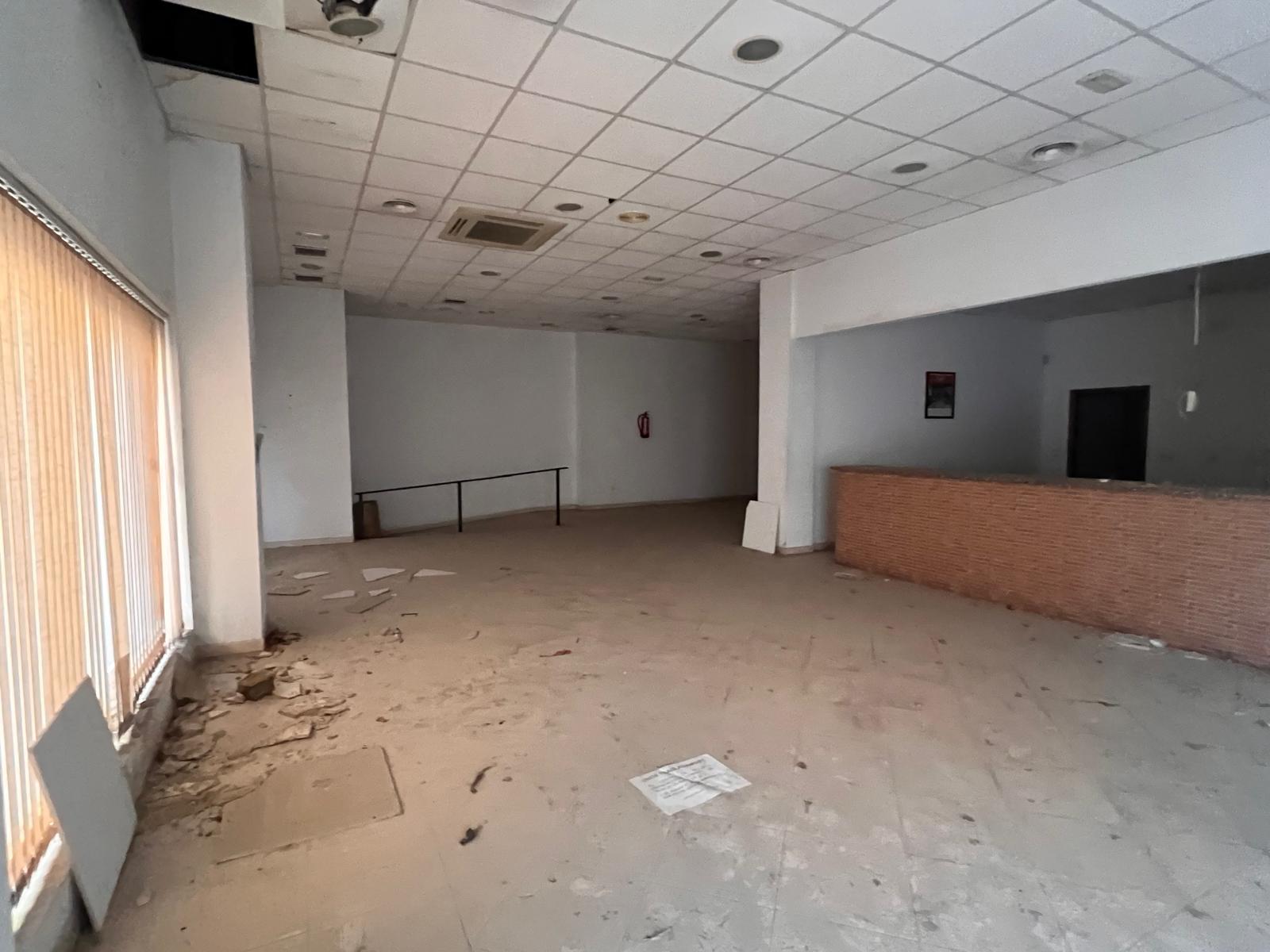 Venta de local en Morata de Tajuña