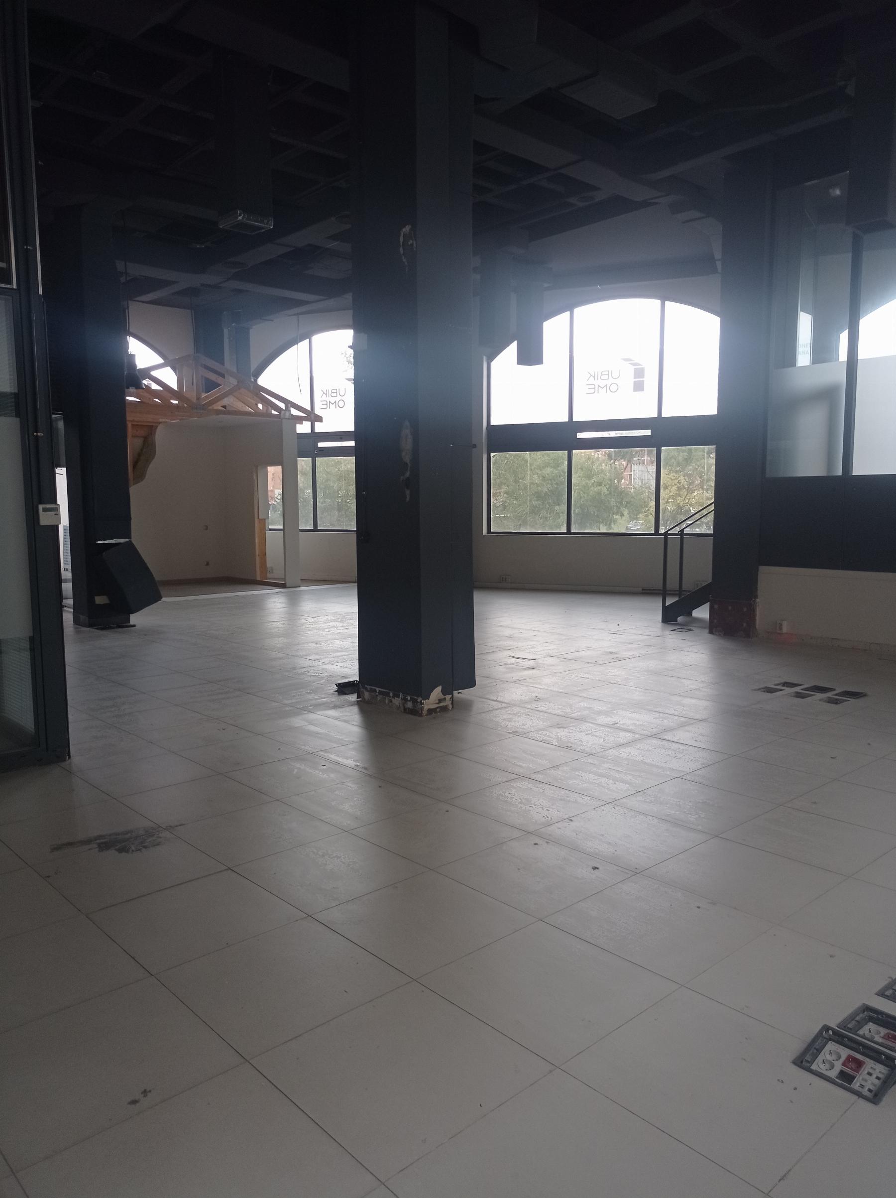 Venta de nave industrial en Madrid