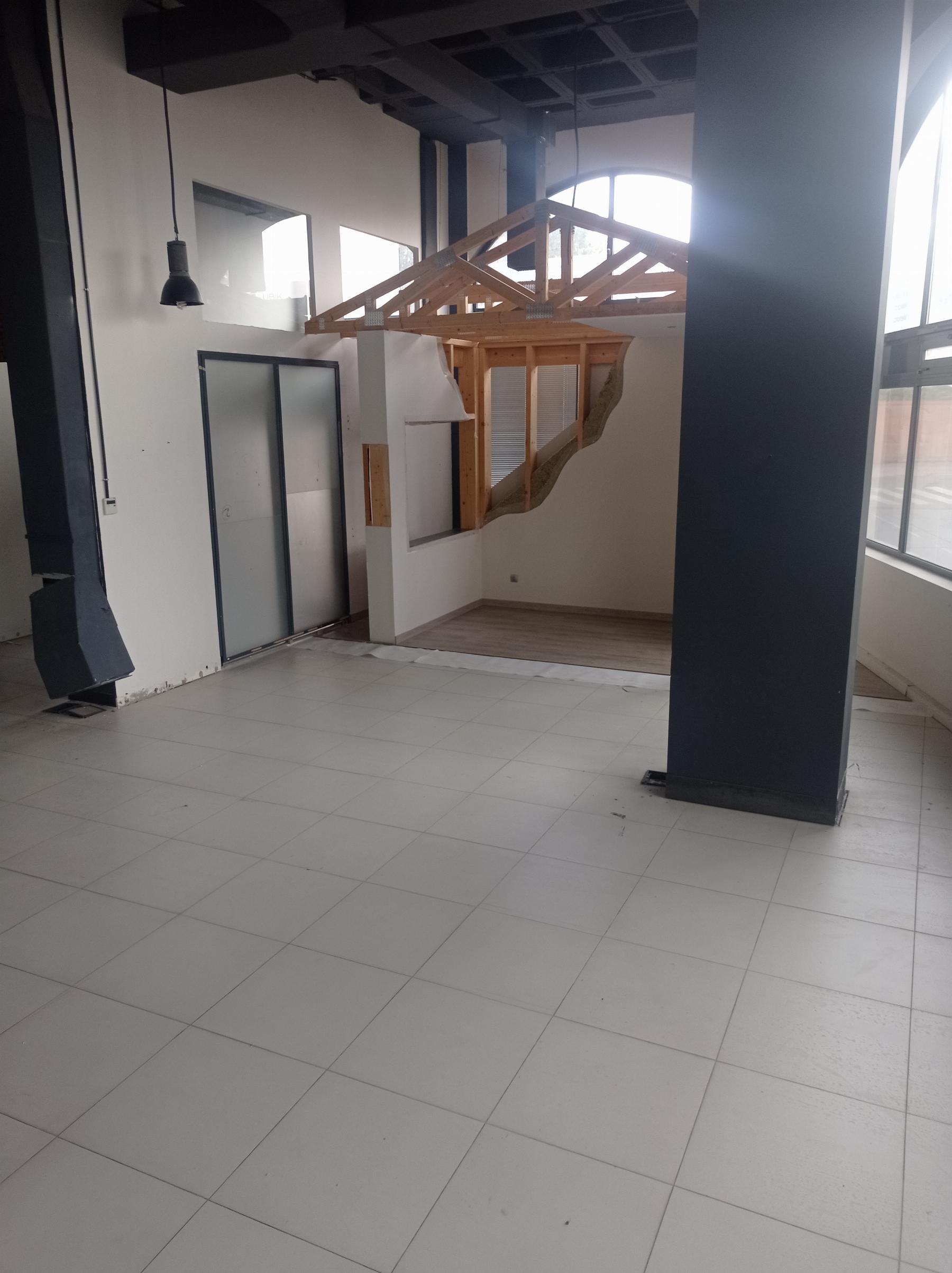 Venta de nave industrial en Madrid