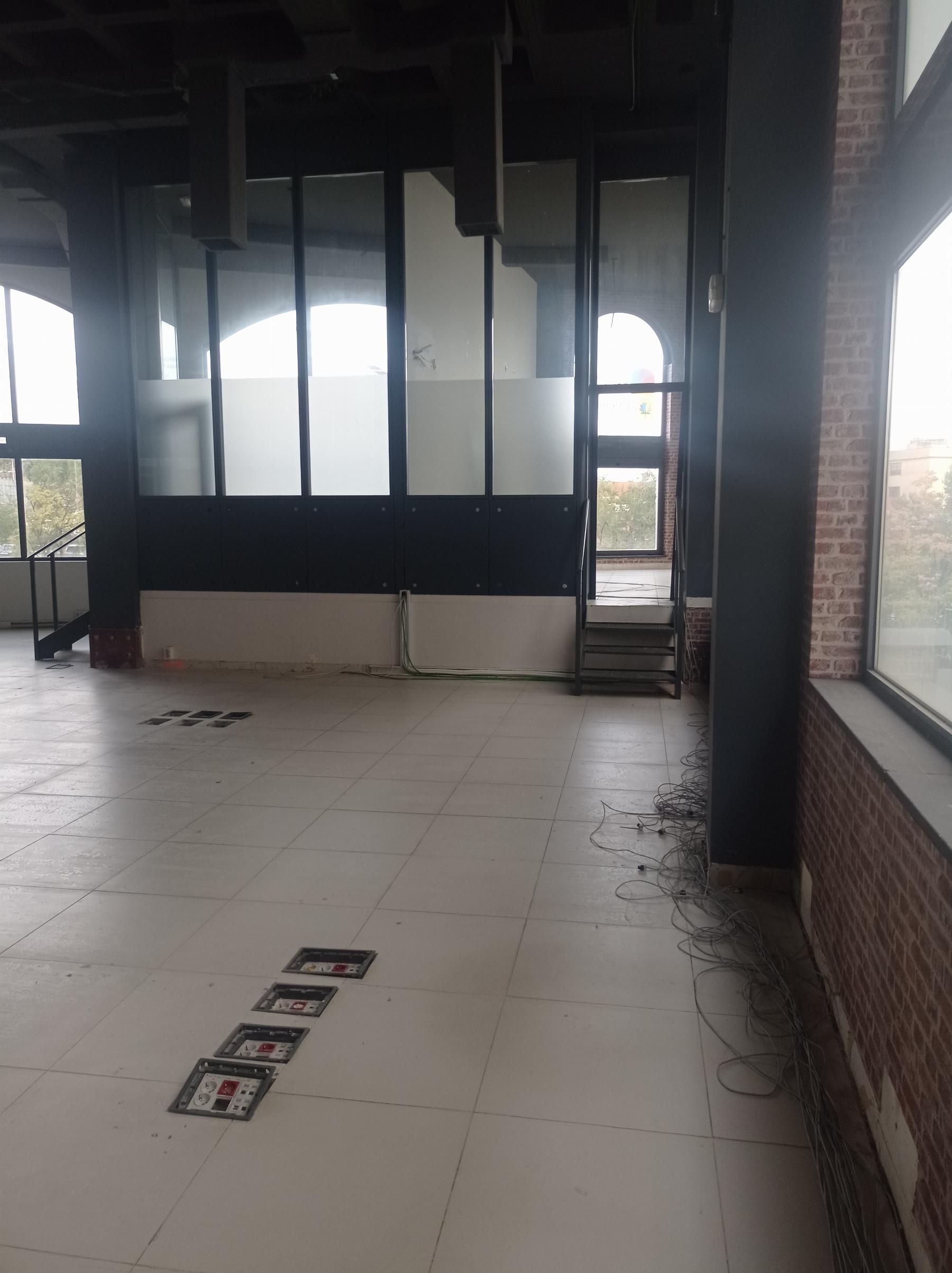 Venta de nave industrial en Madrid