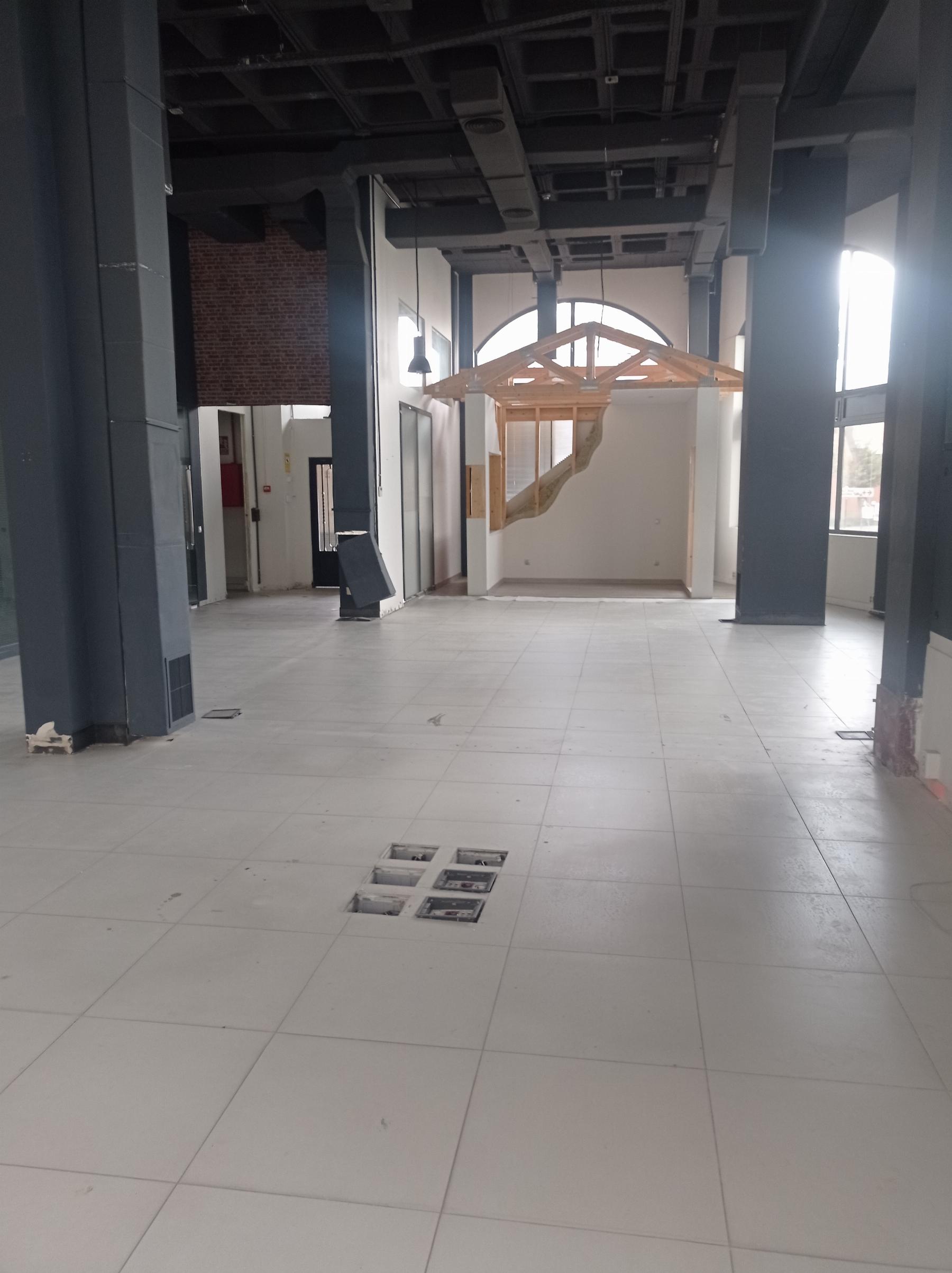 Venta de nave industrial en Madrid
