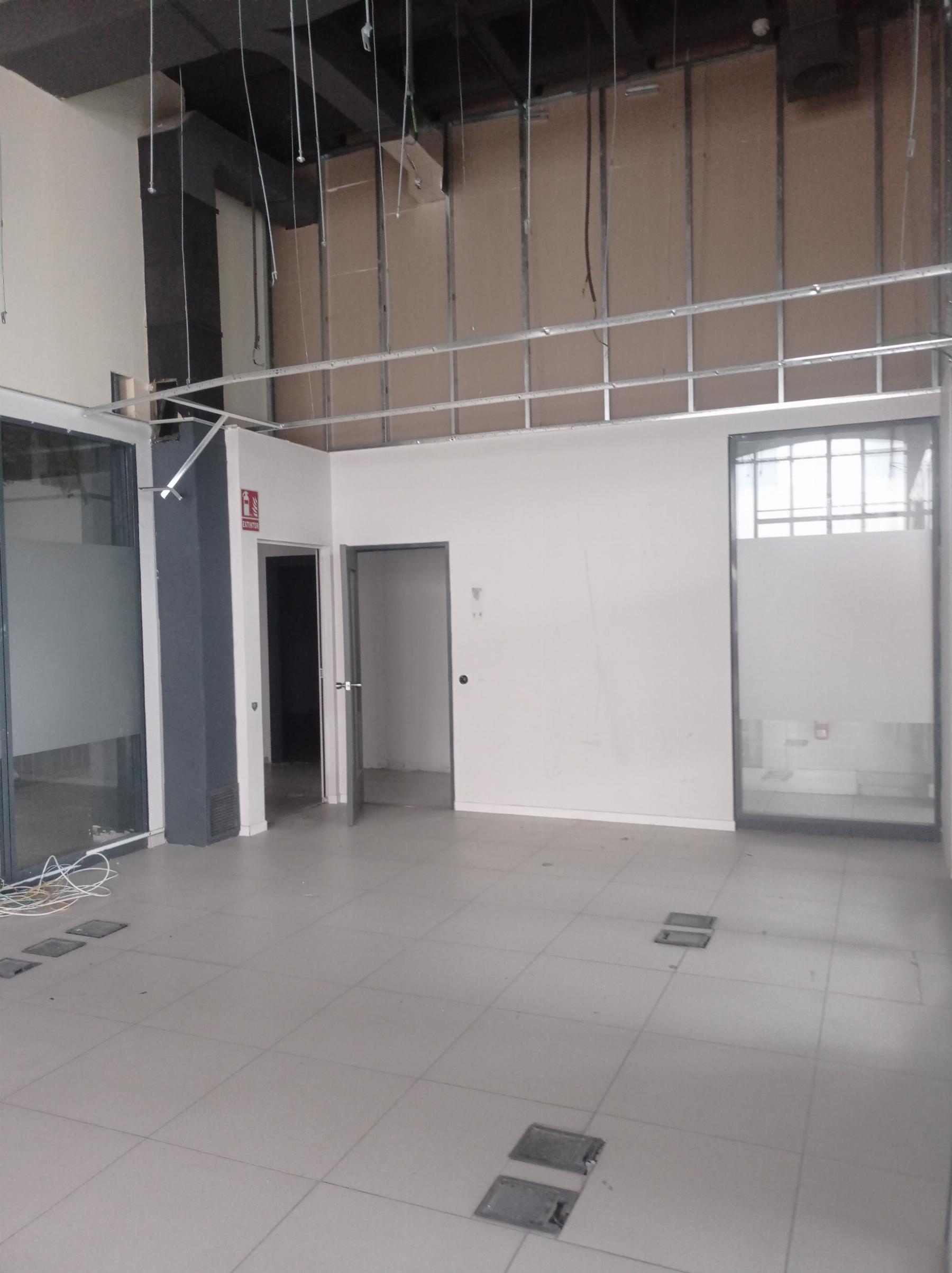 Venta de nave industrial en Madrid