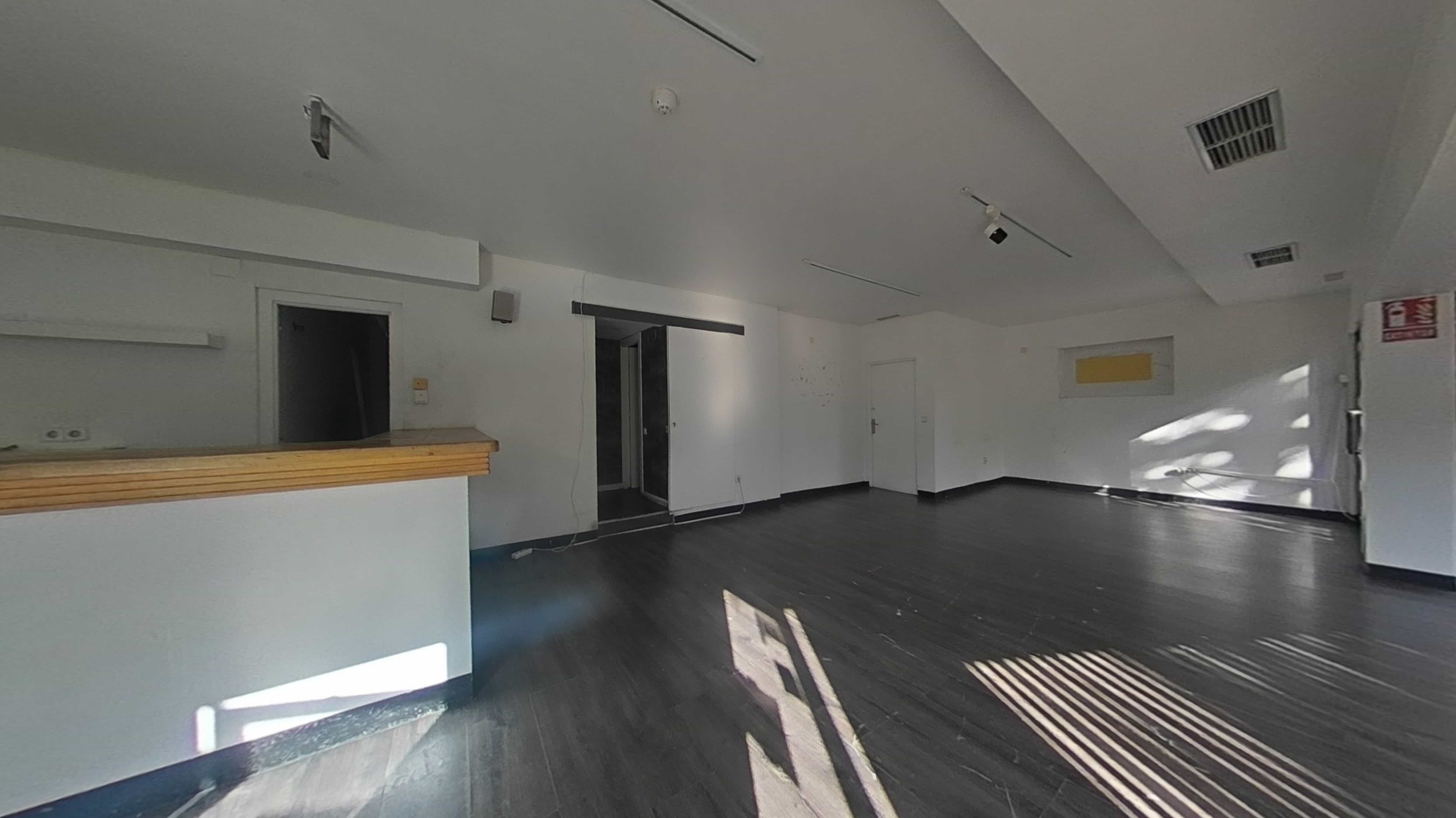 Venta de local comercial en Madrid