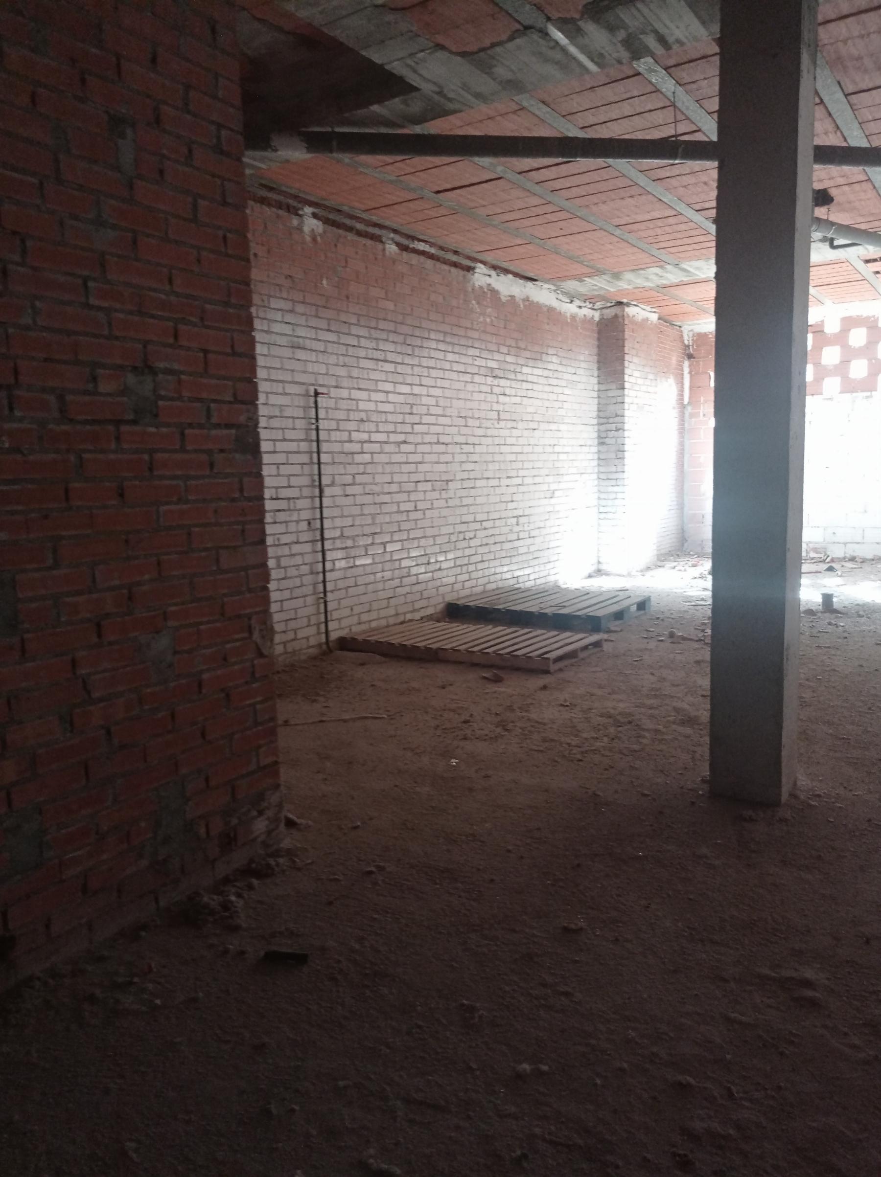 Venta de local comercial en Alcalá de Henares