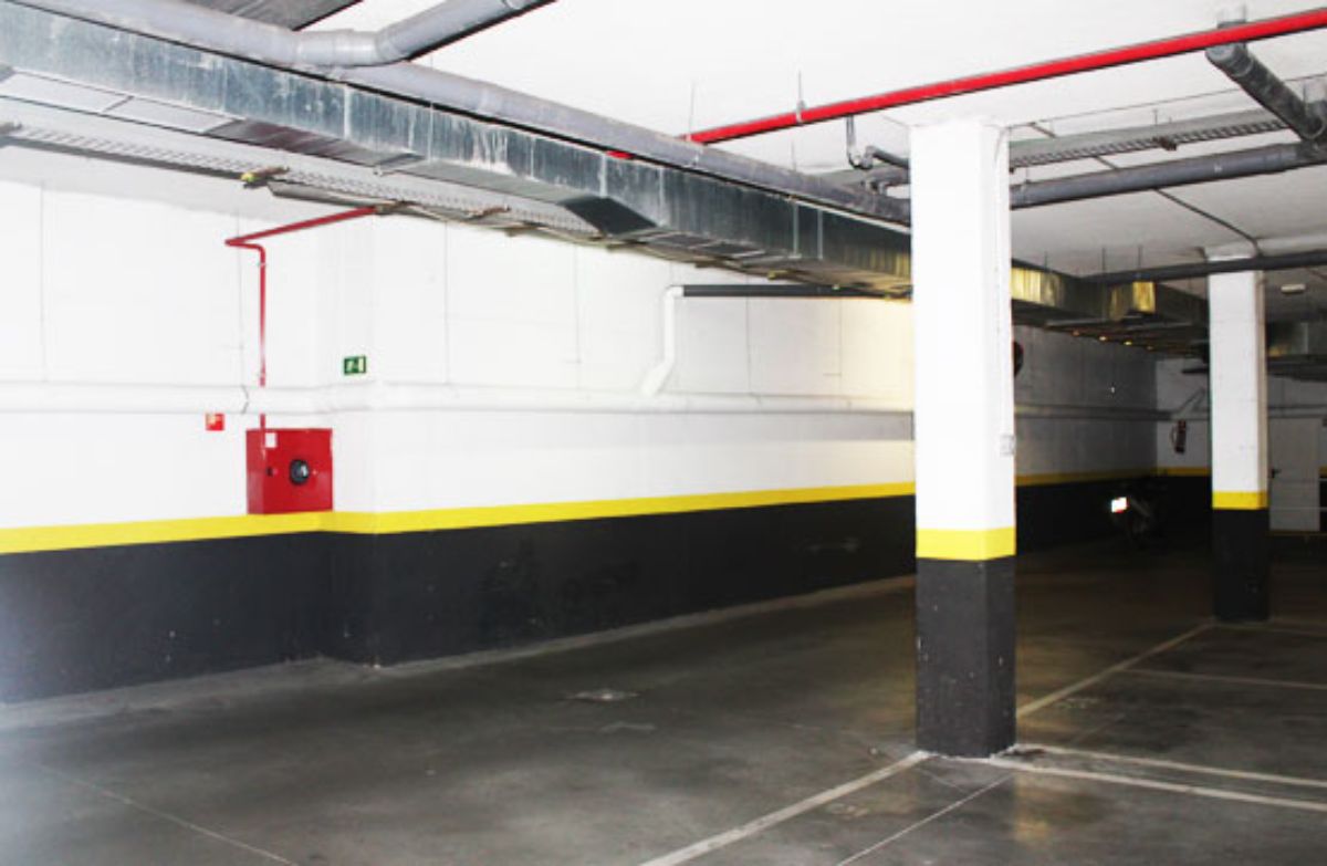 Venta de garaje en Villalbilla