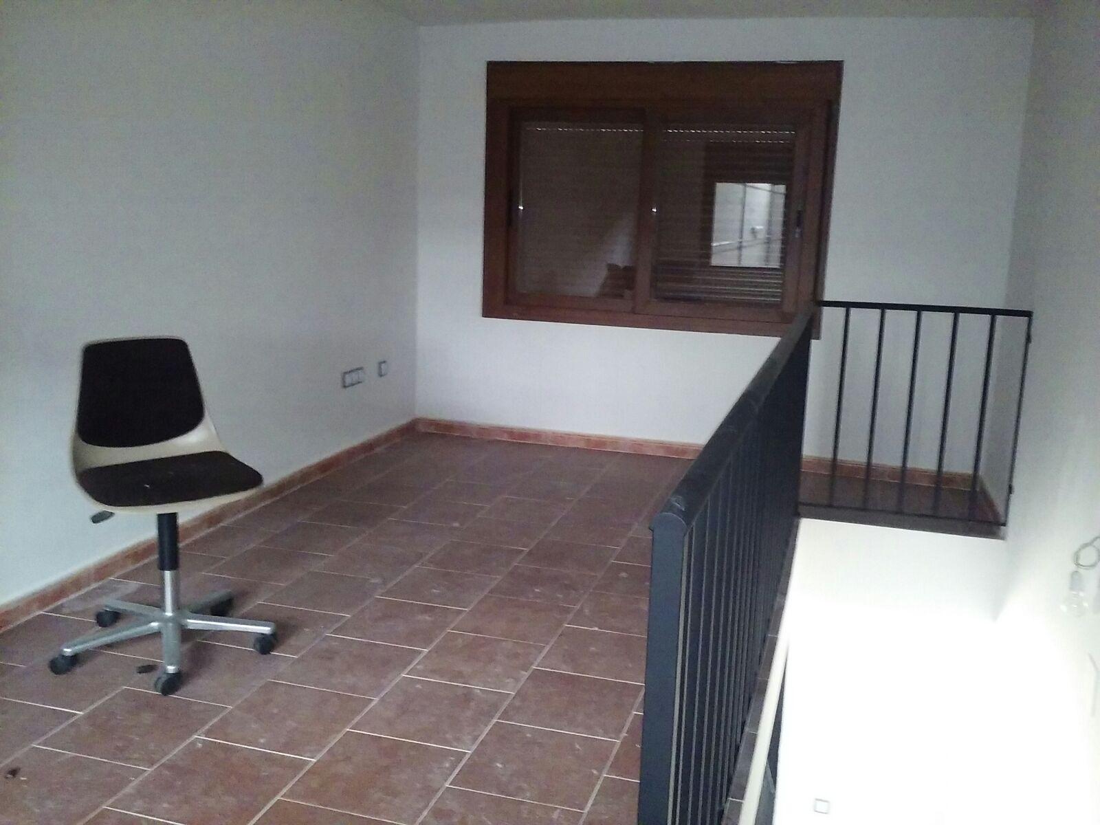 Venta de nave industrial en Valmojado