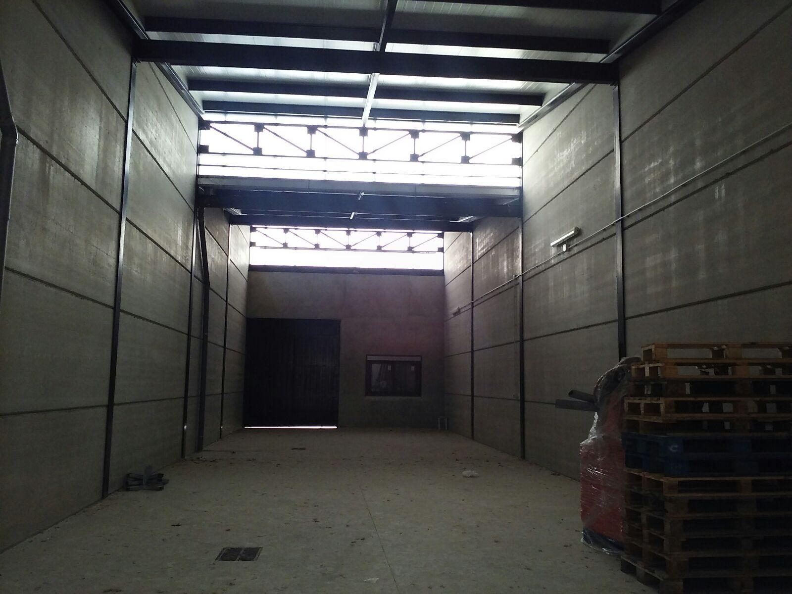 Venta de nave industrial en Valmojado