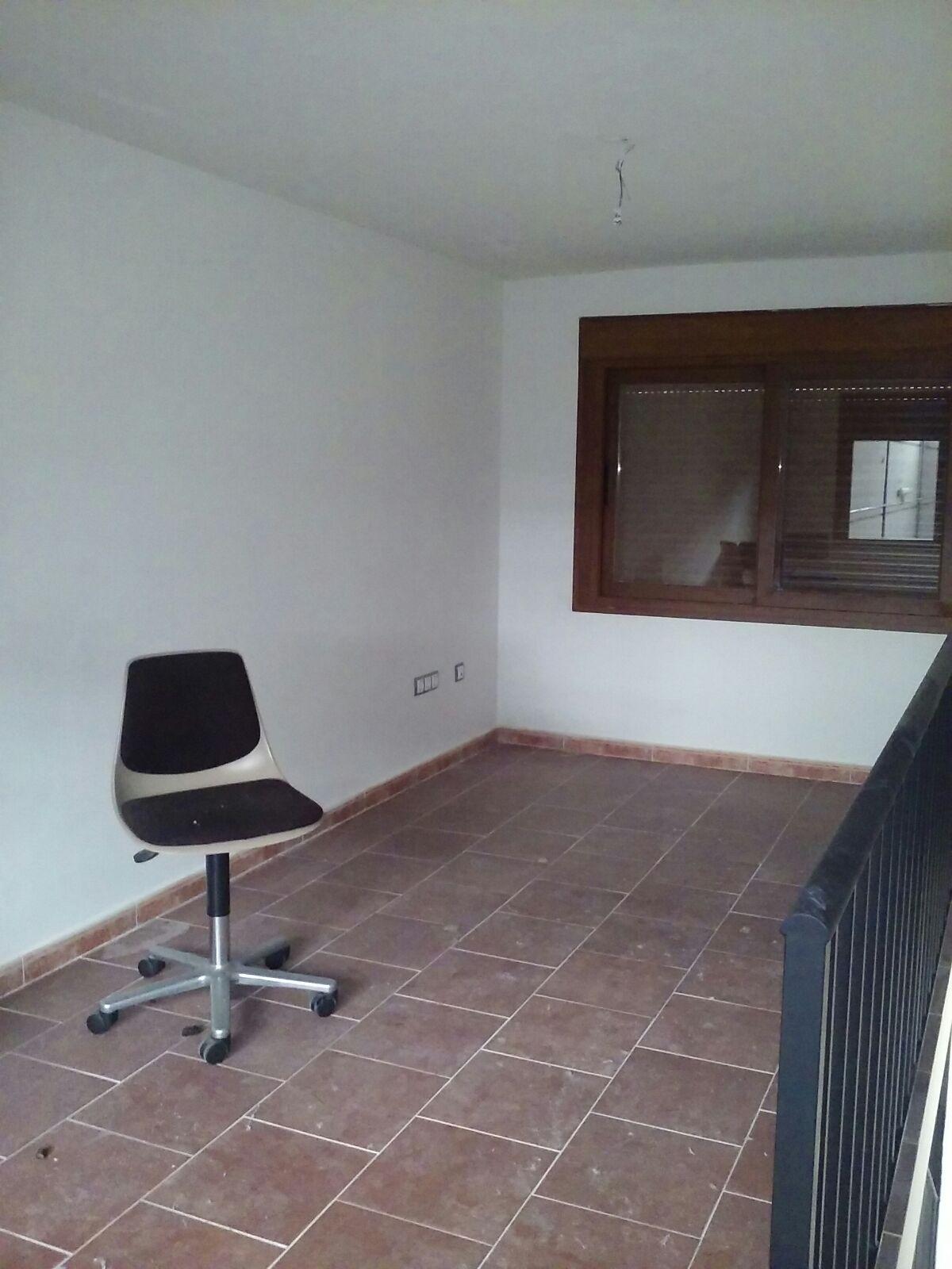 Venta de nave industrial en Valmojado