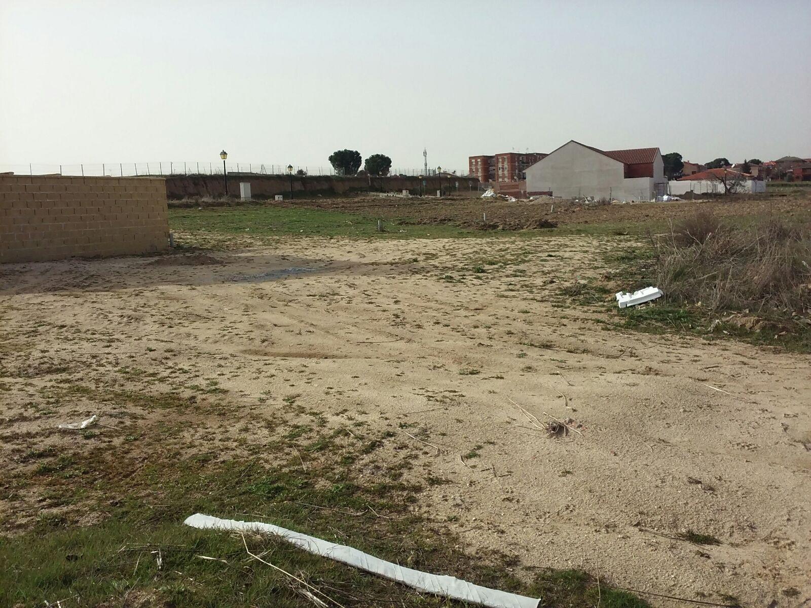 Venta de terreno en Valmojado