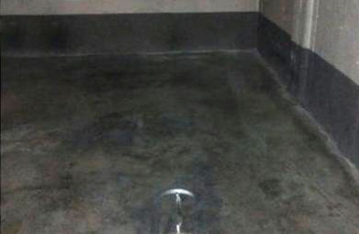 Venta de garaje en Velilla de San Antonio