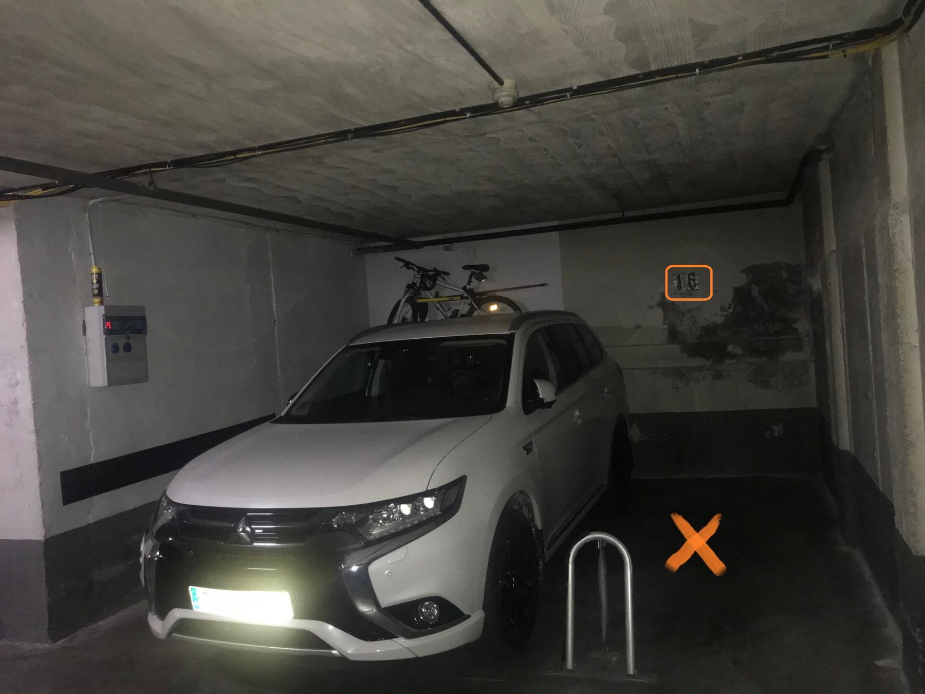 Venta de garaje en Velilla de San Antonio