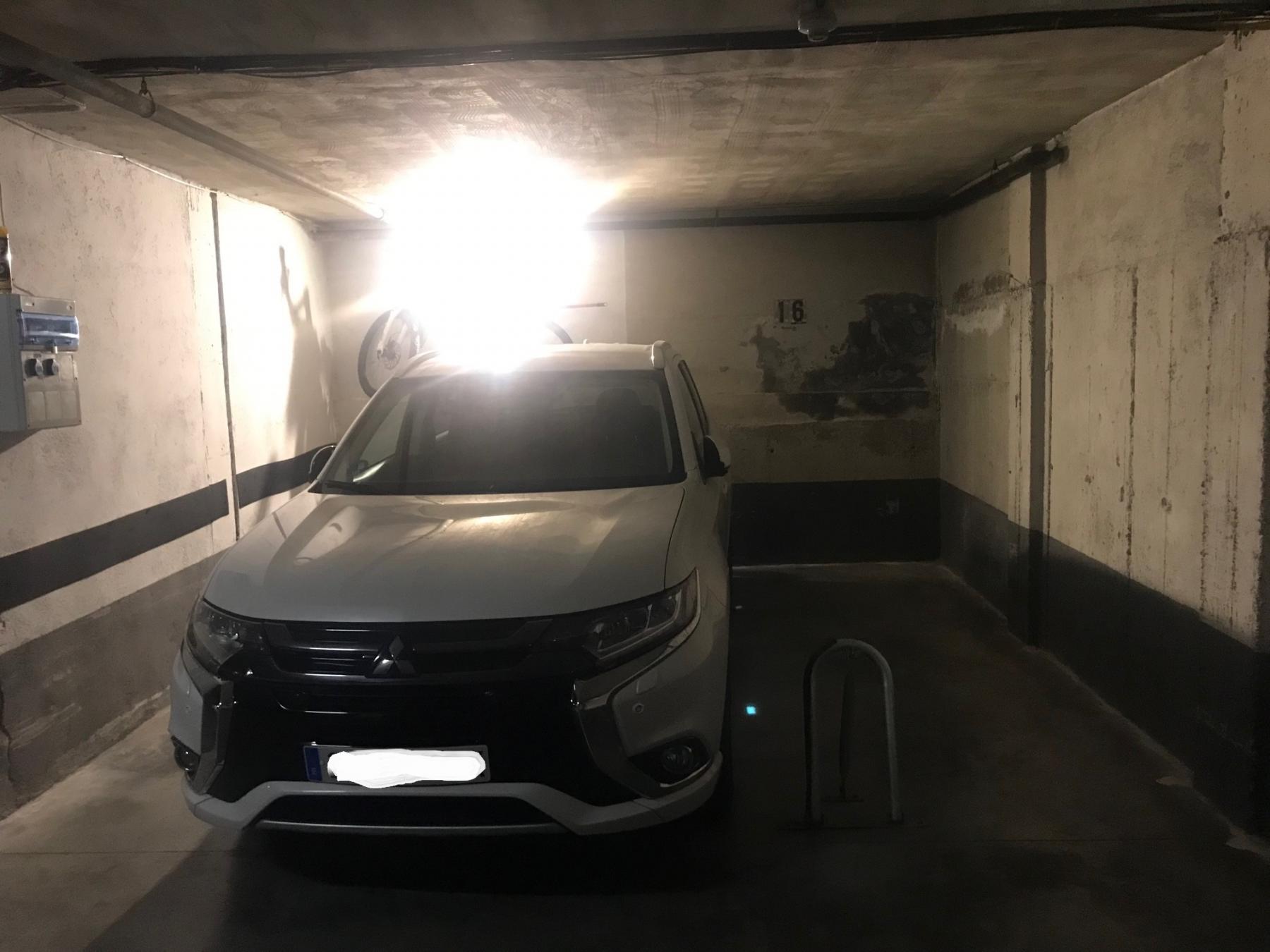 Venta de garaje en Velilla de San Antonio