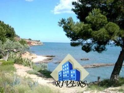 For sale of villa in Ampolla l