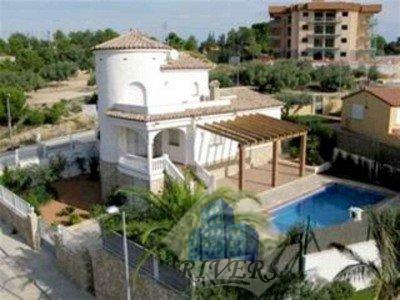 For sale of villa in El Perello