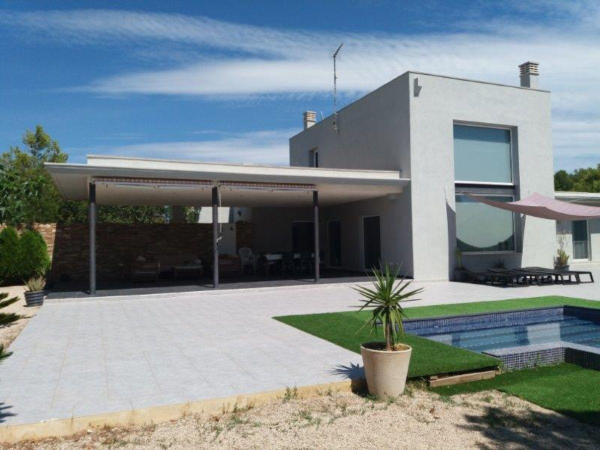 For rent of villa in L´Ametlla de Mar