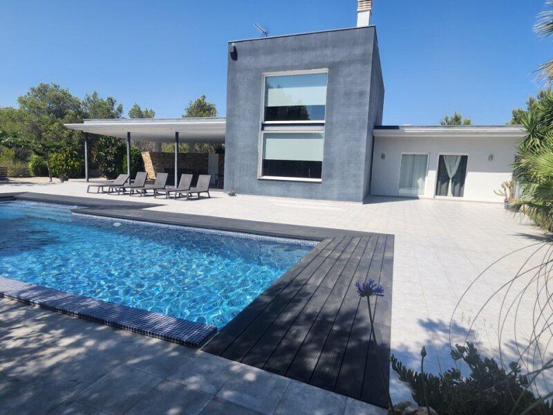 For rent of villa in L´Ametlla de Mar