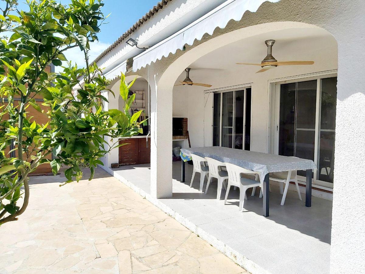 For rent of villa in L´Ametlla de Mar