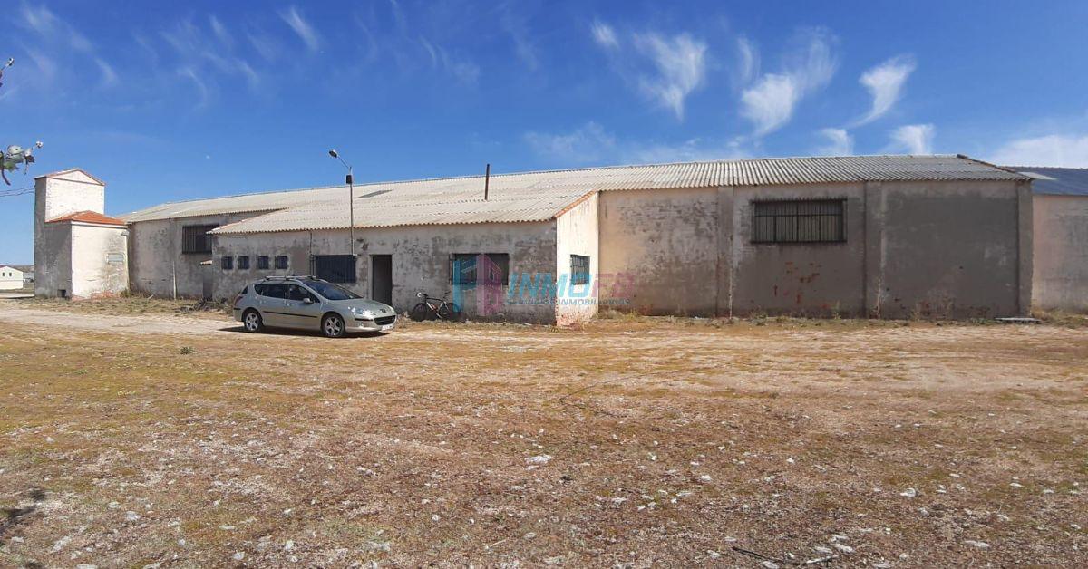 For sale of industrial plant/warehouse in Santa María la Real de Nieva