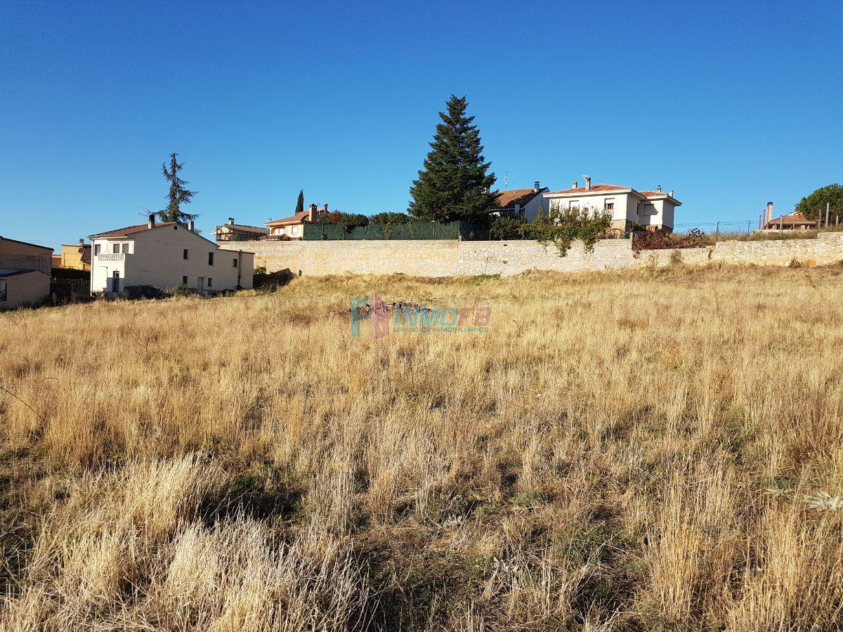 For sale of land in La Lastrilla