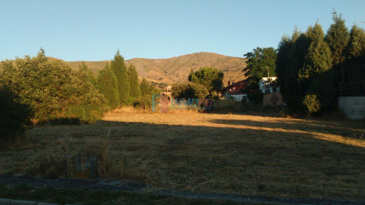 For sale of land in Otero de Herreros