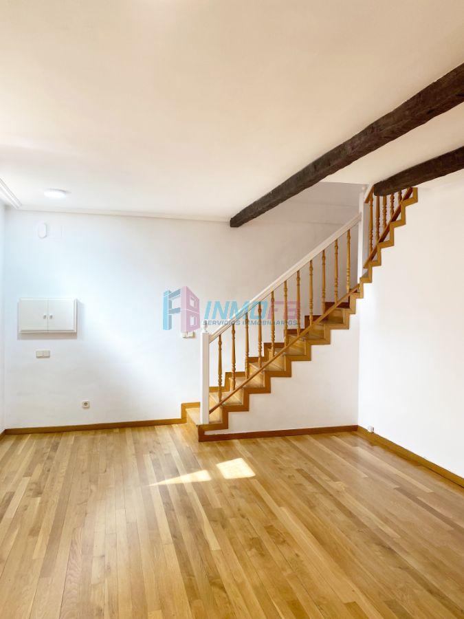 For rent of house in Segovia