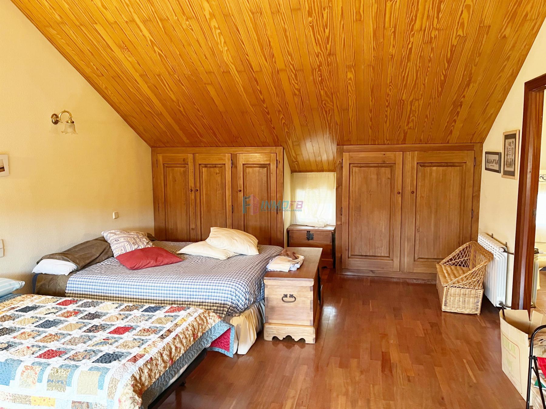 For sale of chalet in Cantalejo