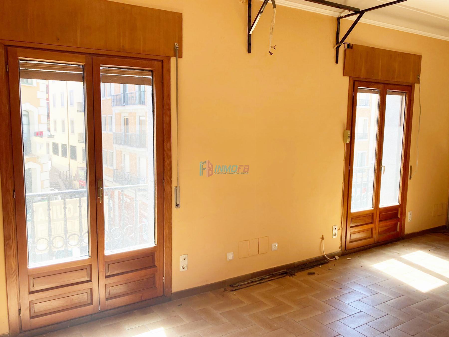 For rent of office in Segovia