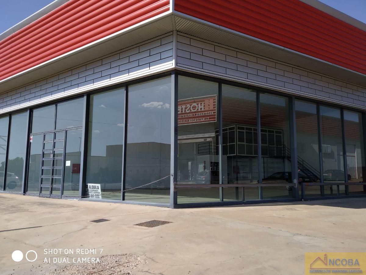 For rent of industrial plant/warehouse in Zafra