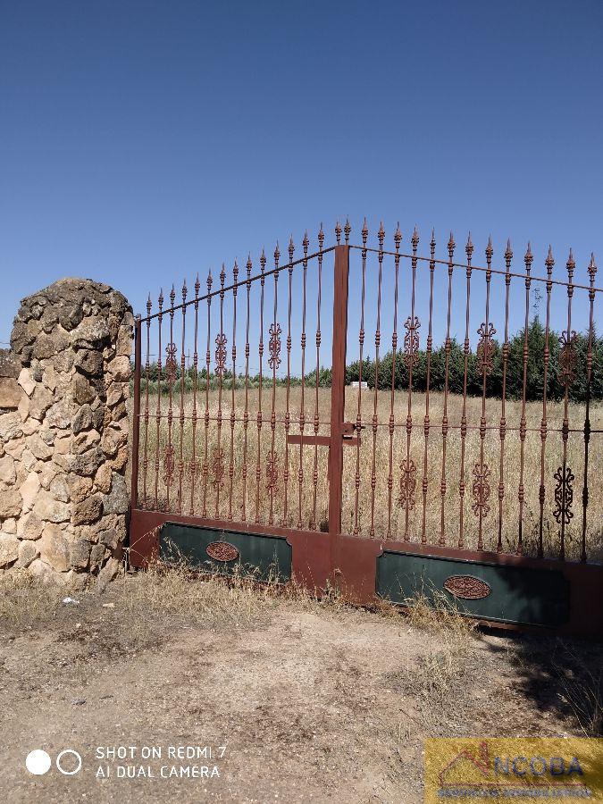 For sale of land in Zafra