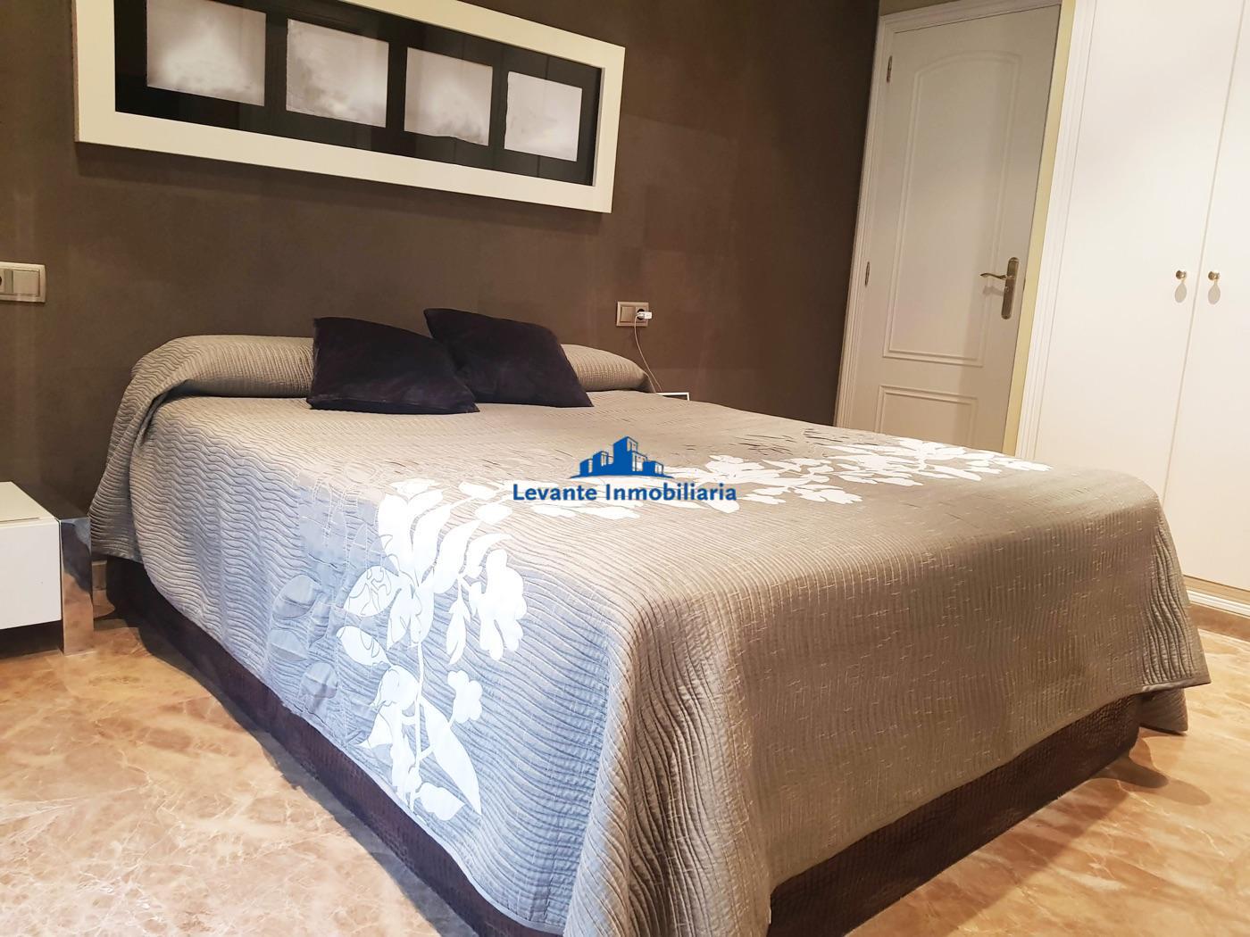 For sale of flat in Valencia