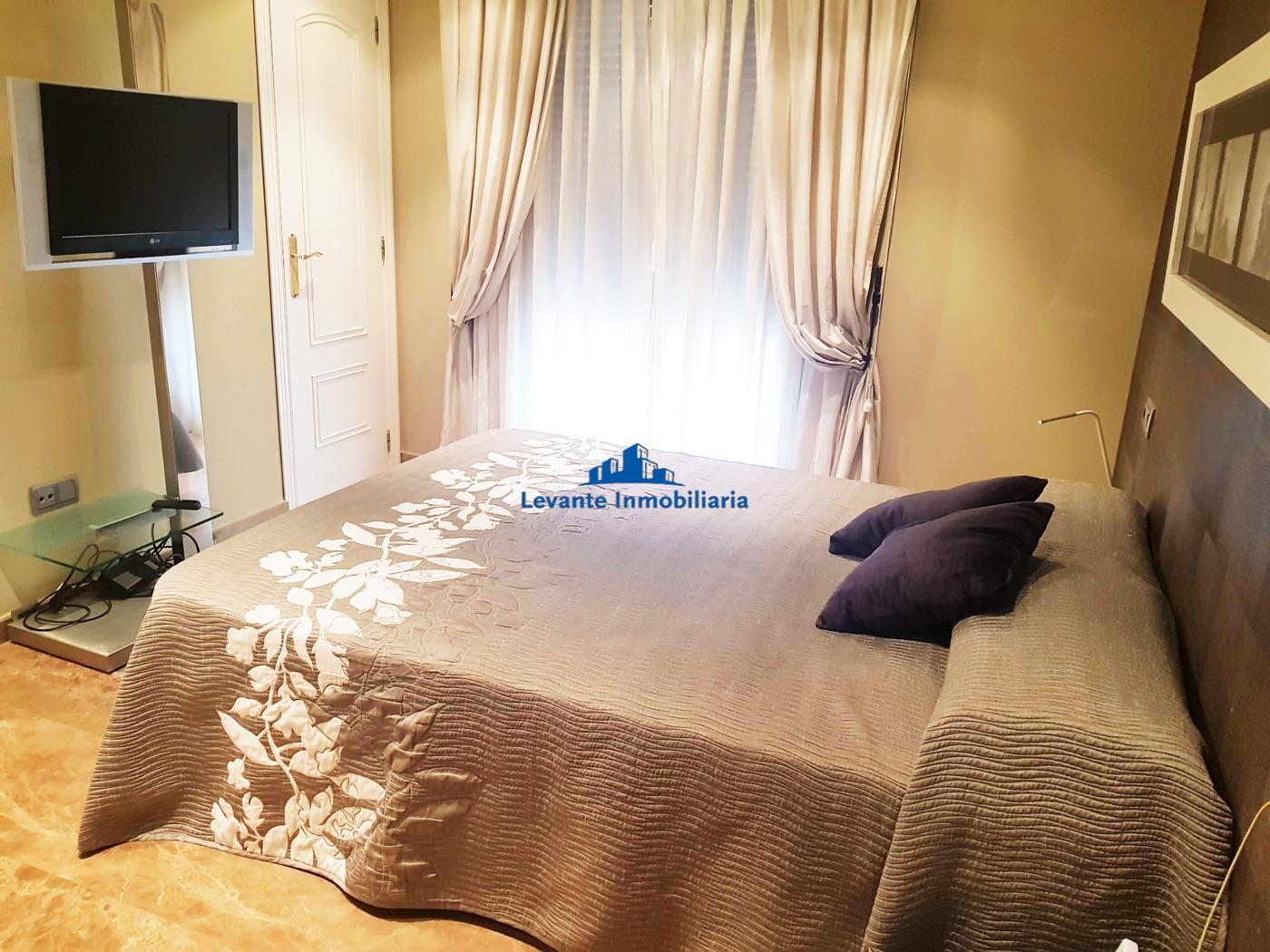 For sale of flat in Valencia