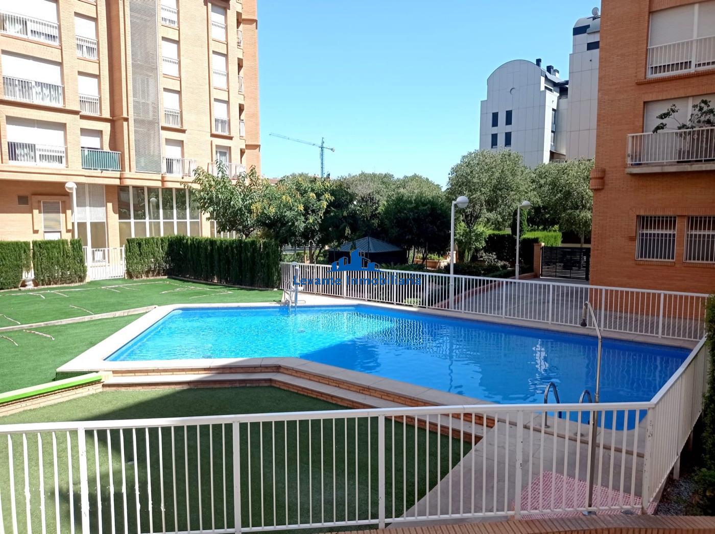 For sale of flat in Valencia
