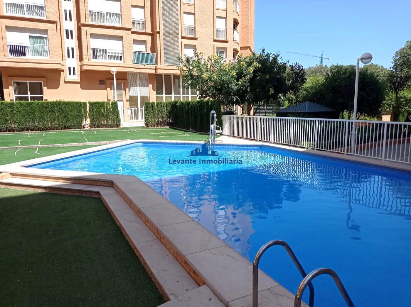 For sale of flat in Valencia