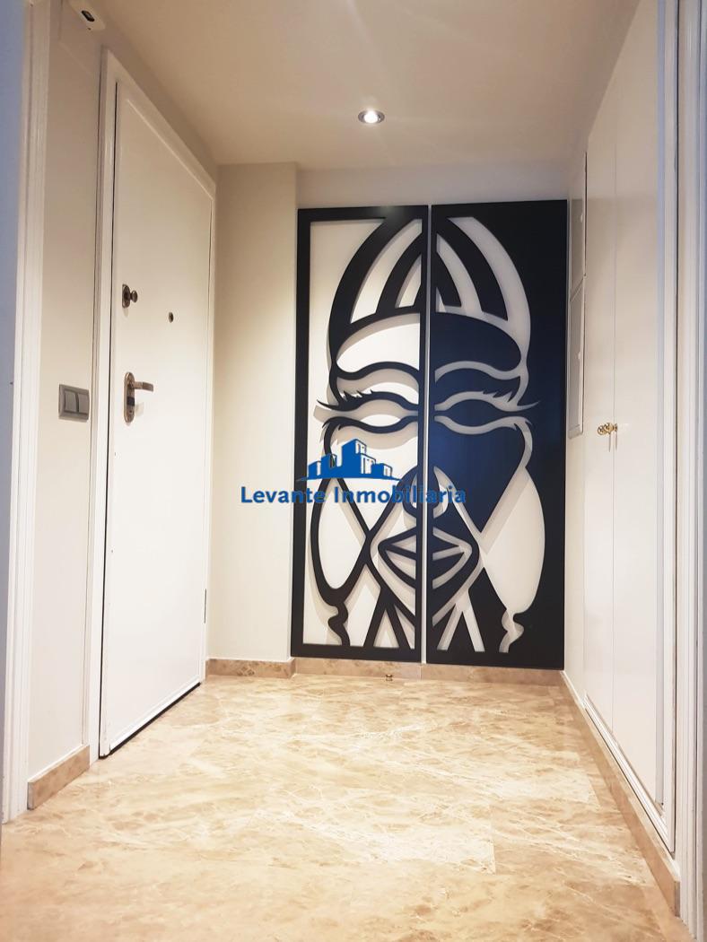 For sale of flat in Valencia