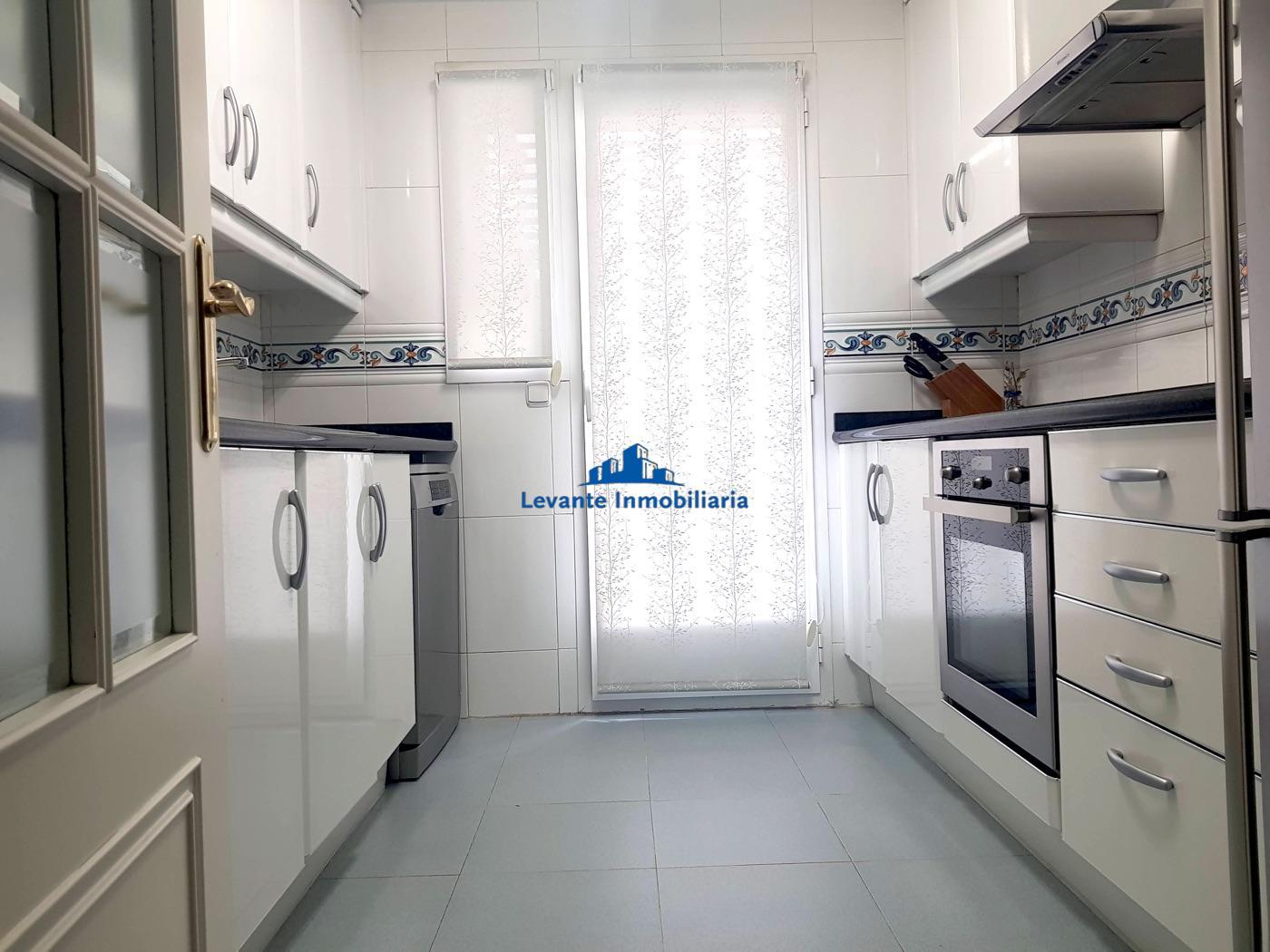 For sale of flat in Valencia