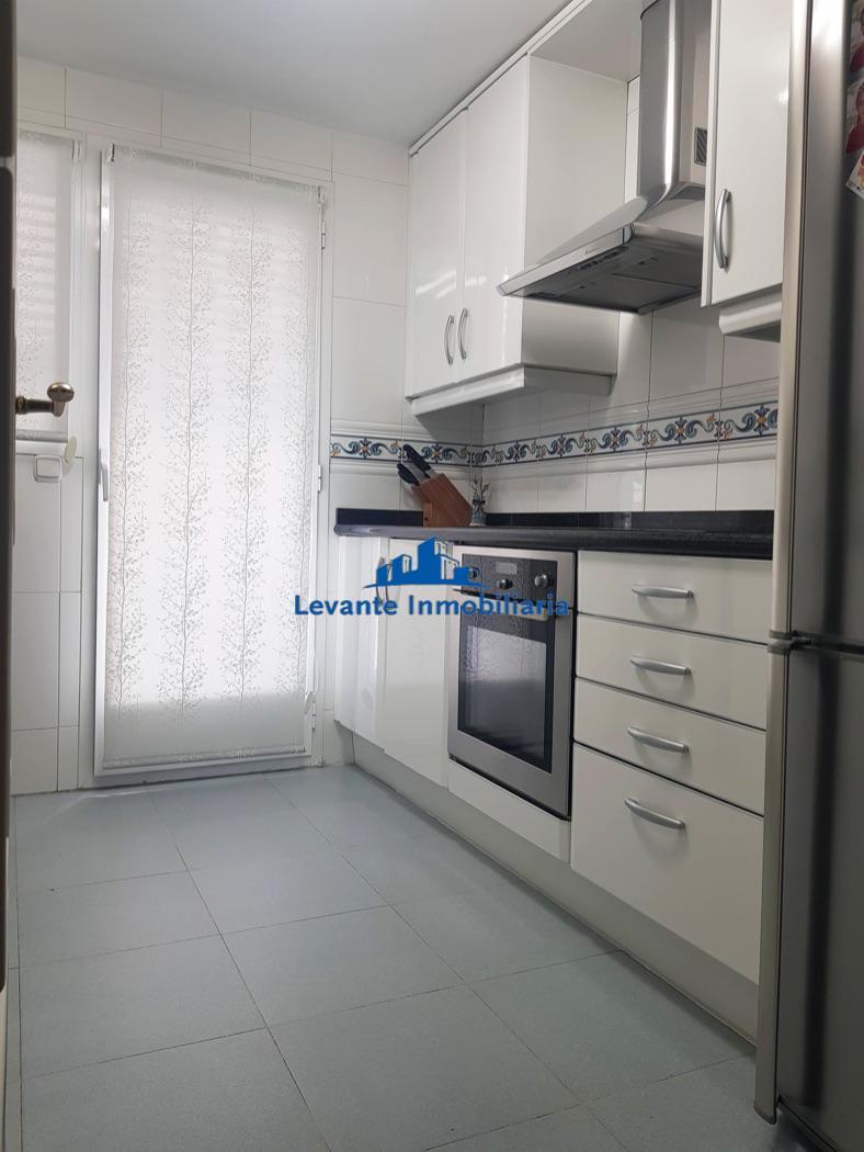 For sale of flat in Valencia