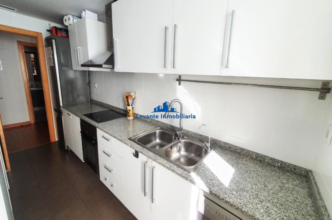 For sale of flat in Valencia