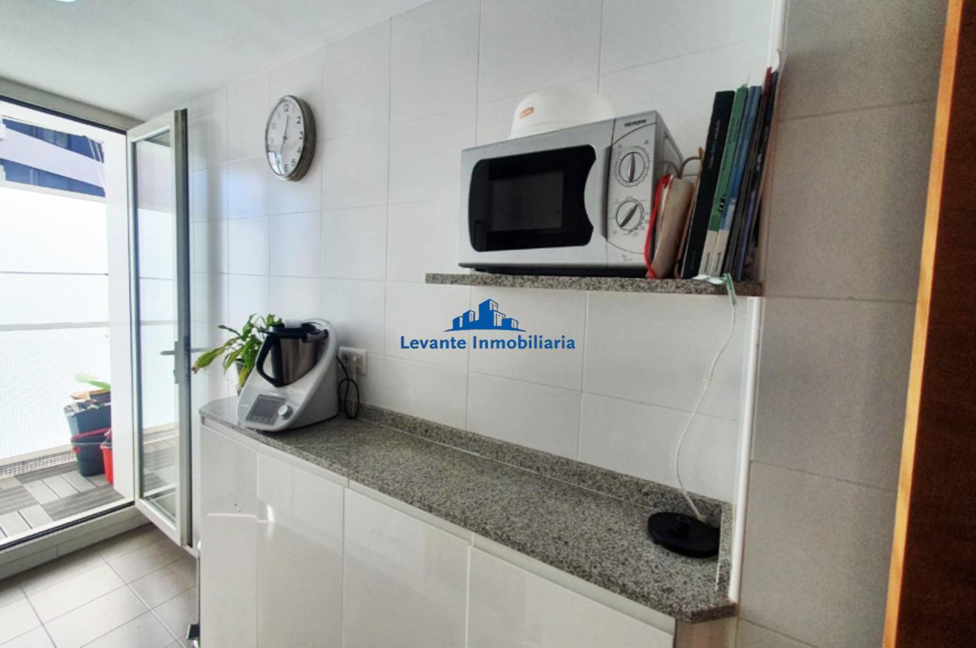 For sale of flat in Valencia