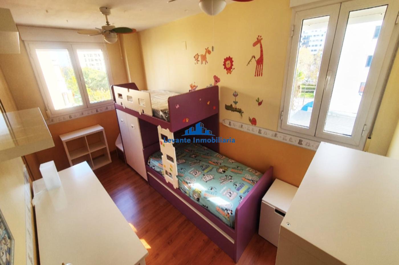 For sale of flat in Valencia
