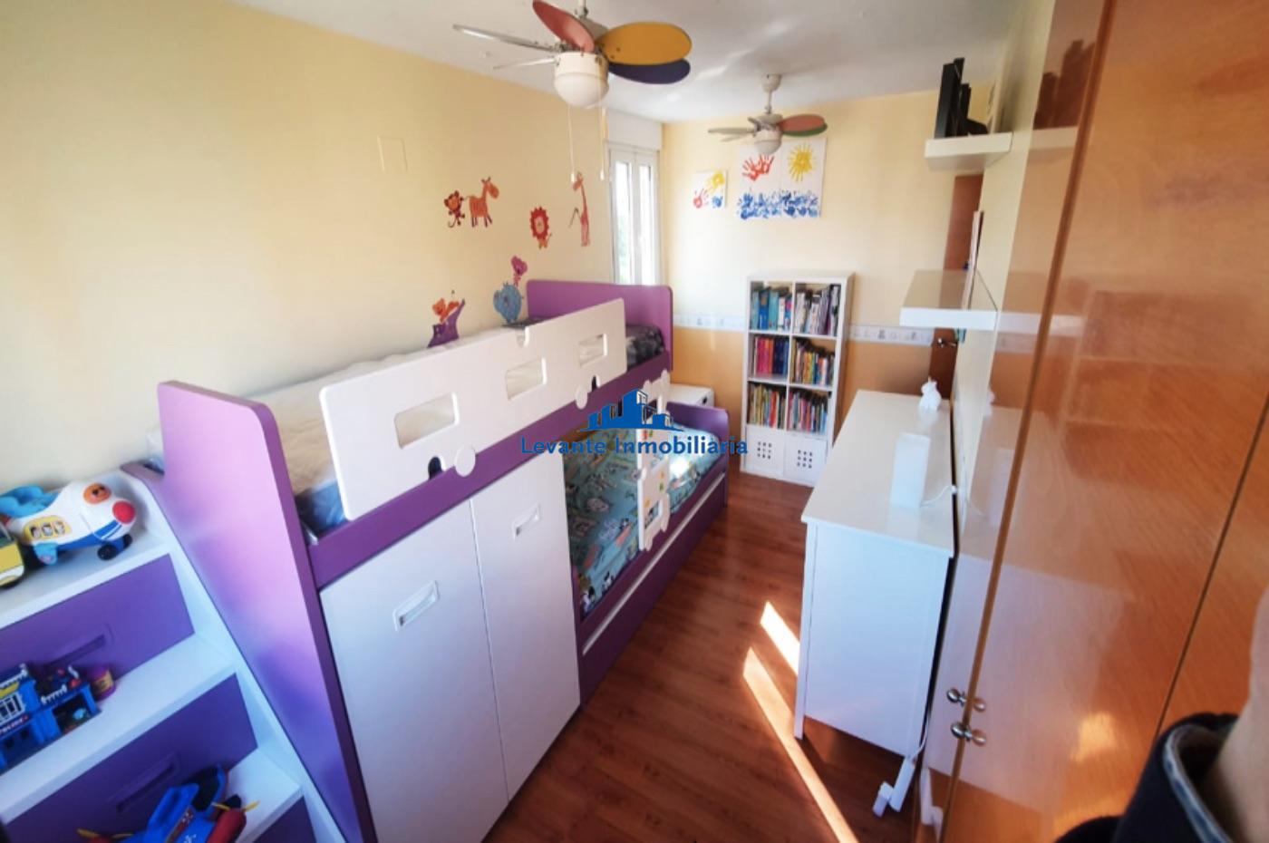 For sale of flat in Valencia