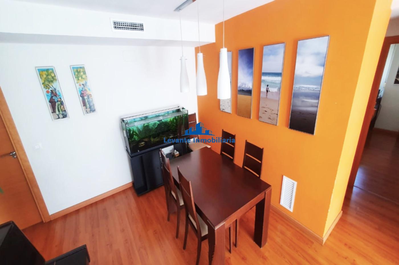 For sale of flat in Valencia