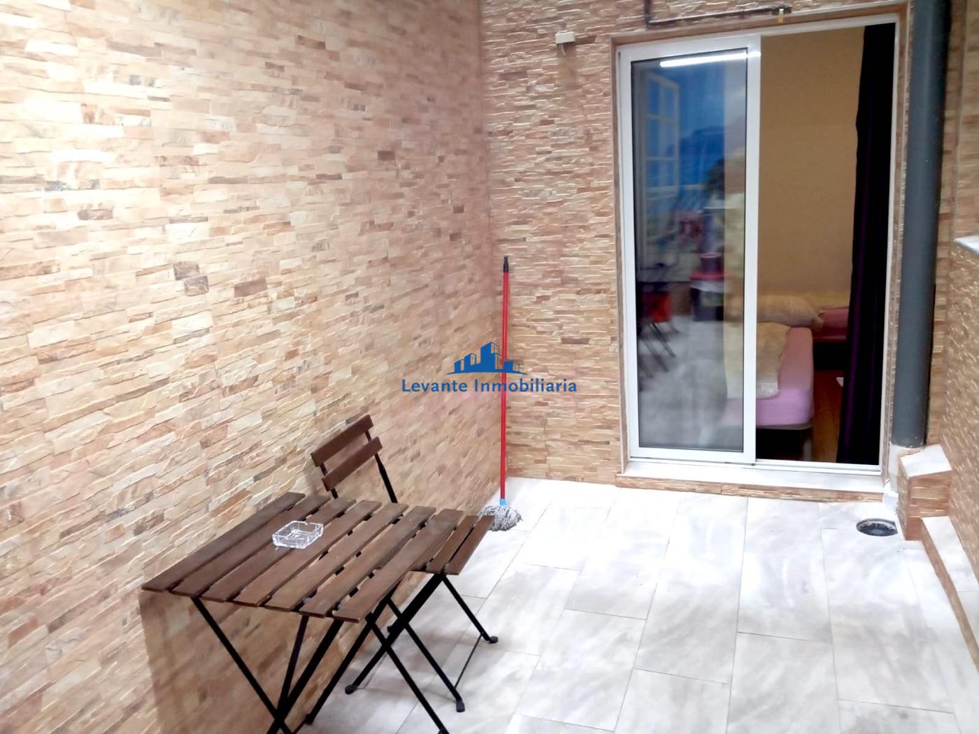 For sale of flat in Valencia