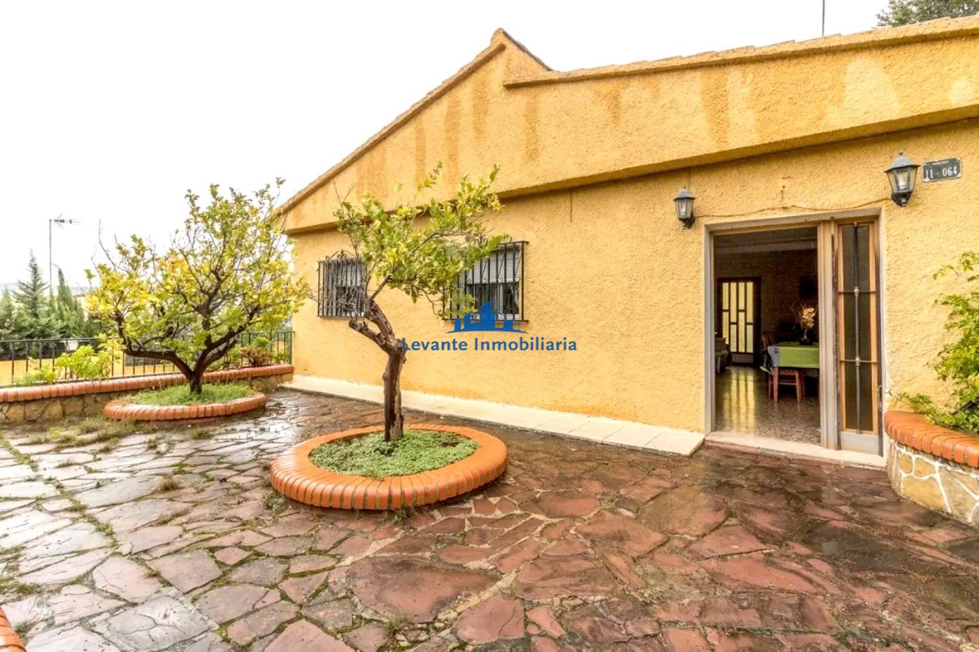 Venta de chalet en Montroy