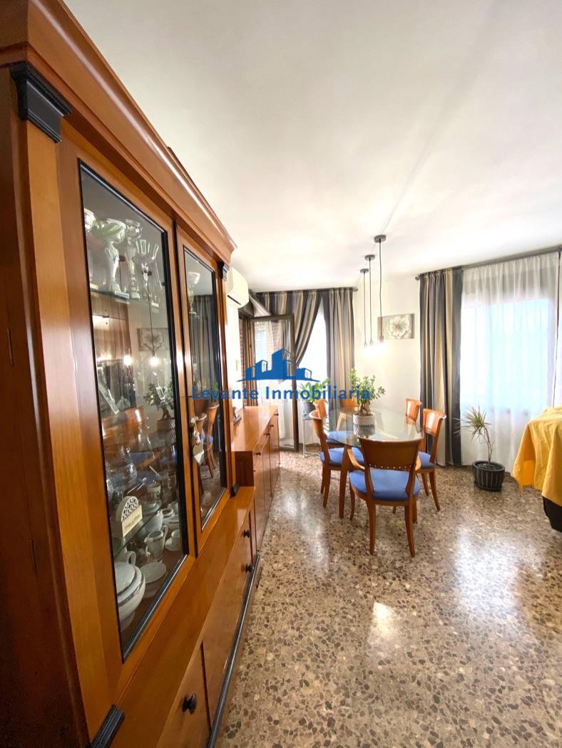 For sale of flat in Bonrepòs i Mirambell