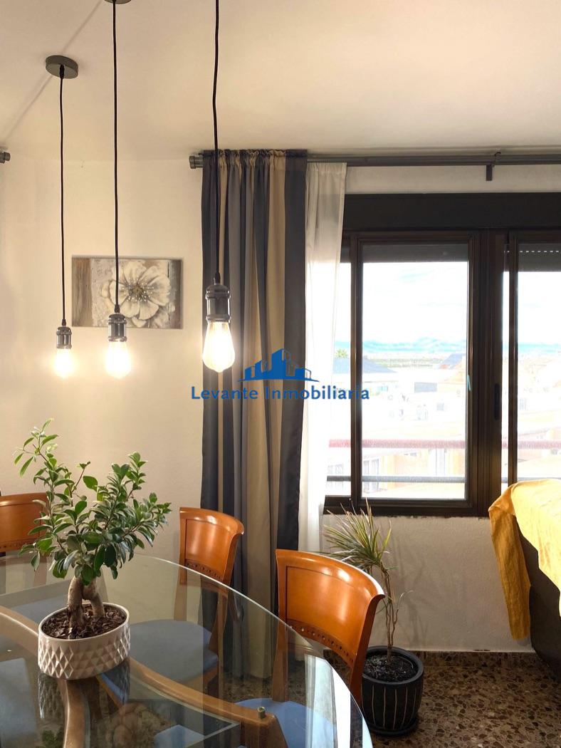 For sale of flat in Bonrepòs i Mirambell