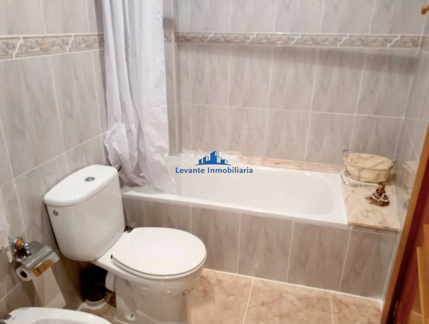 For sale of flat in Valencia
