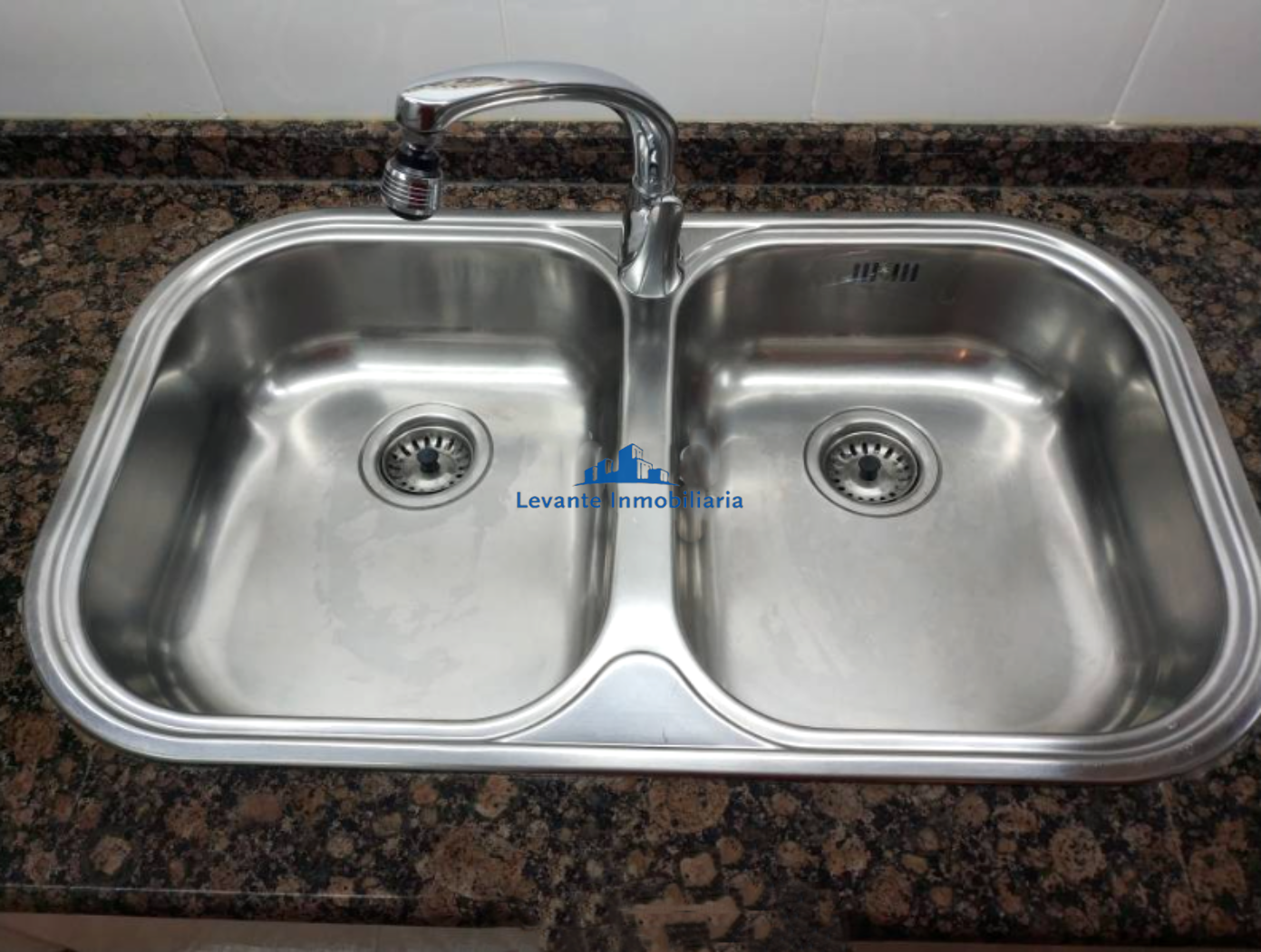 For sale of flat in Valencia