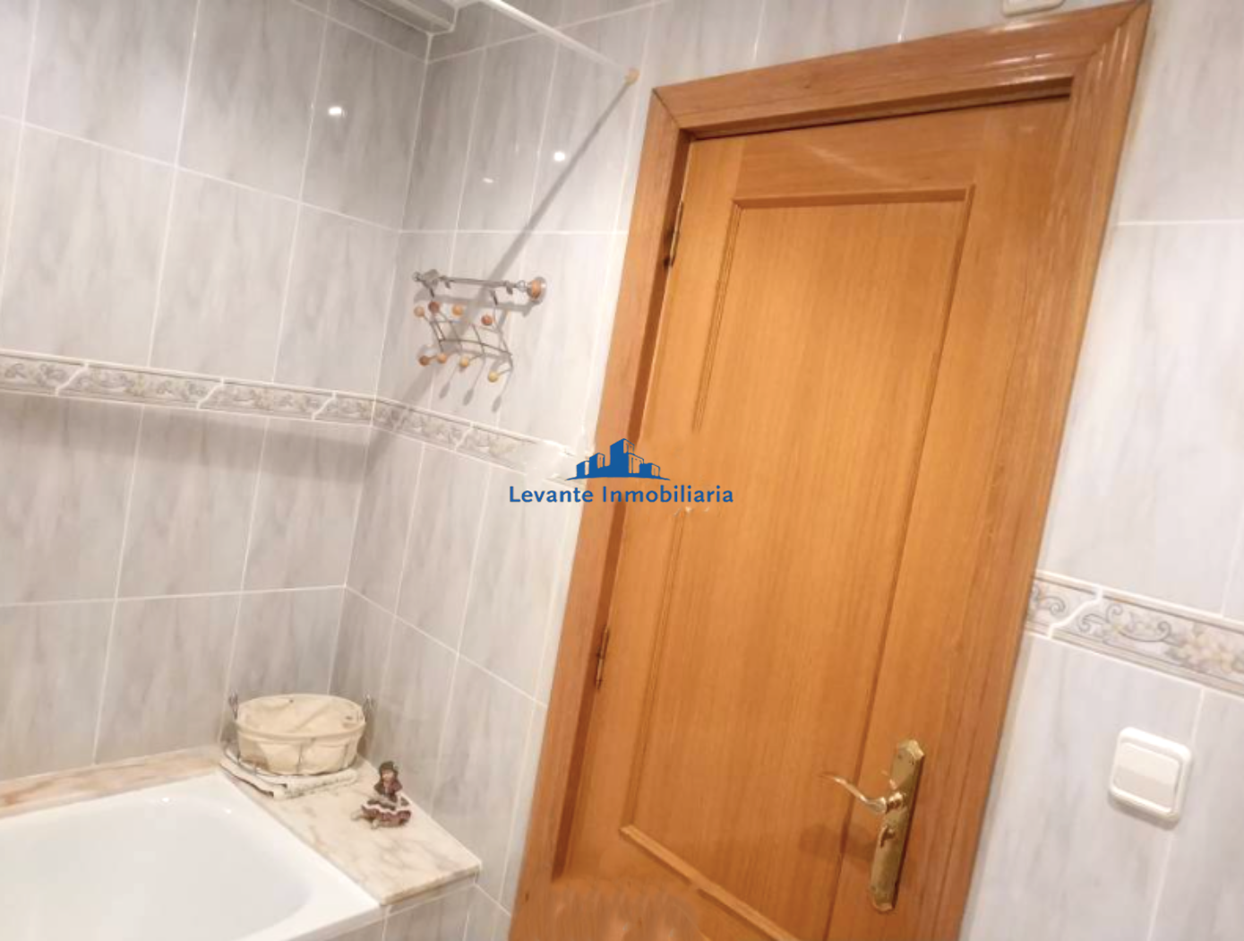 For sale of flat in Valencia