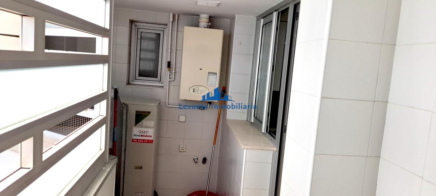 For rent of flat in Valencia